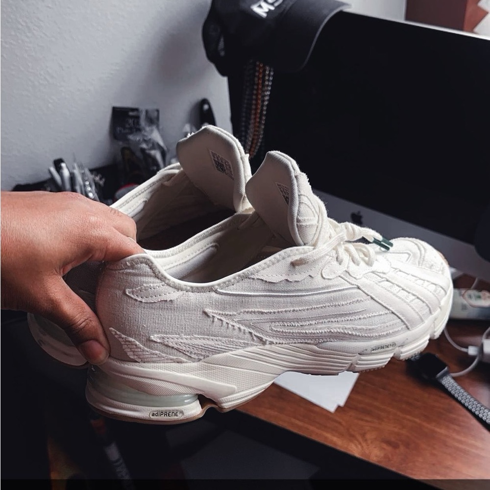 Adidas Sean wotherspoon x Orketro ‘Off White’